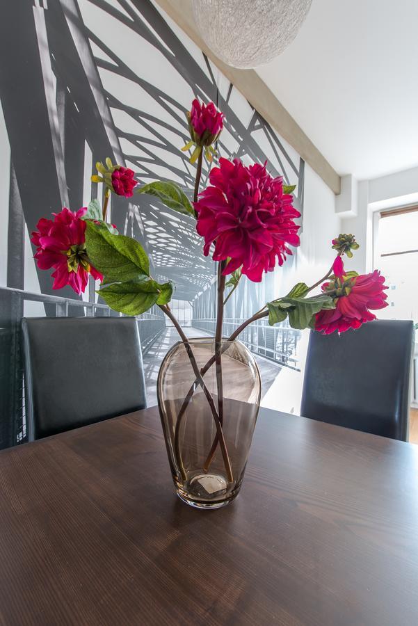 Chmielna 73 P&O Serviced Apartments Varsovie Extérieur photo